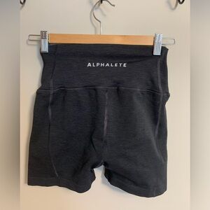 Alphalete Seamless Shorts - Sea Pebble - S